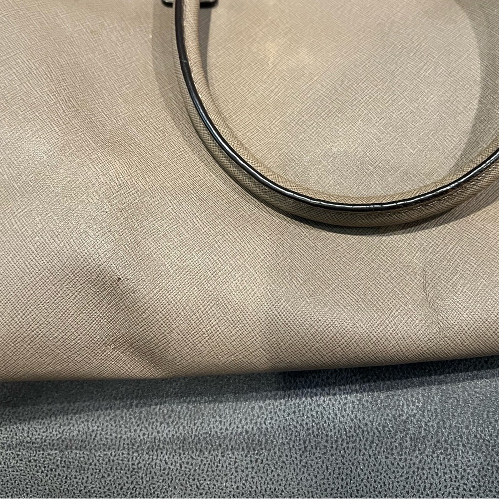 Michael Kors Saffiano Leather Large Hamilton Satchel Tote - Picture 2 of 10
